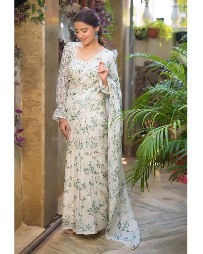 Rukshar Dhillon 11