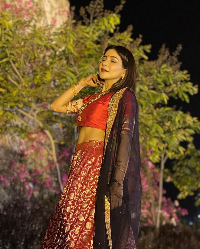 Sakshi Agarwal 5