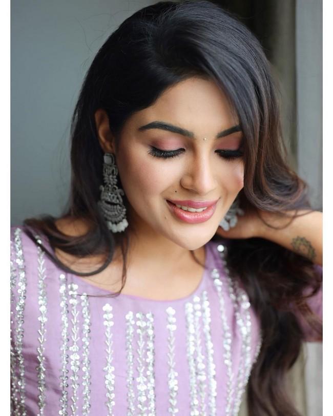 Samyuktha 11
