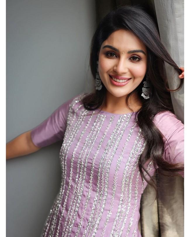 Samyuktha 9