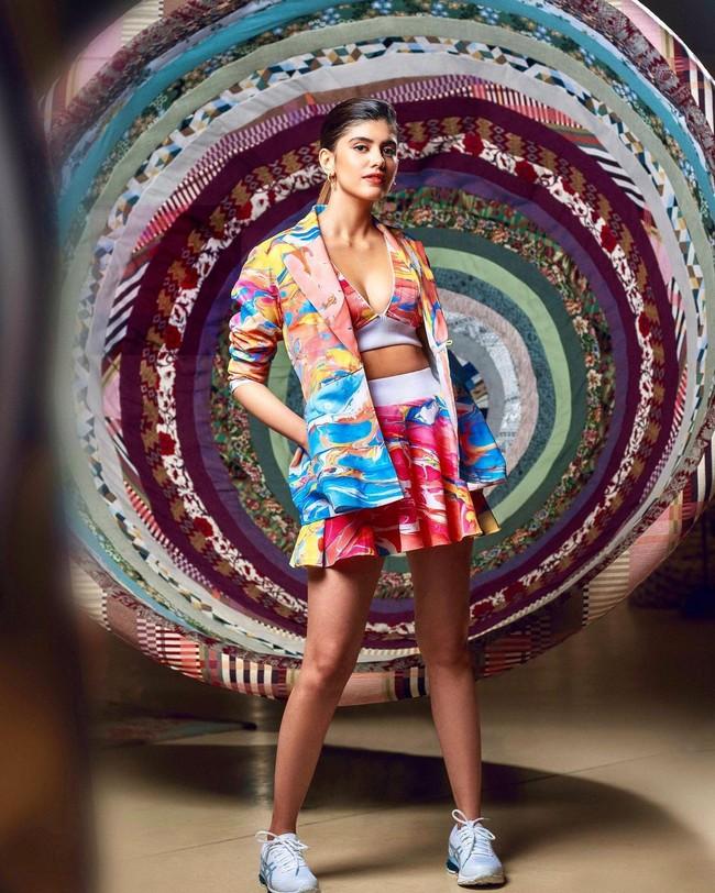Sanjana Sanghi 2