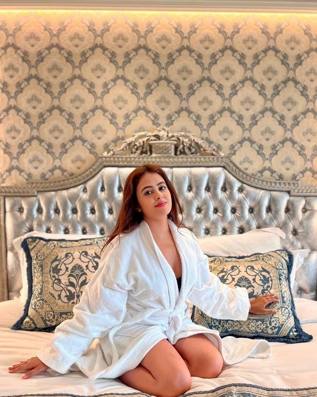 Shobhita Rana 4