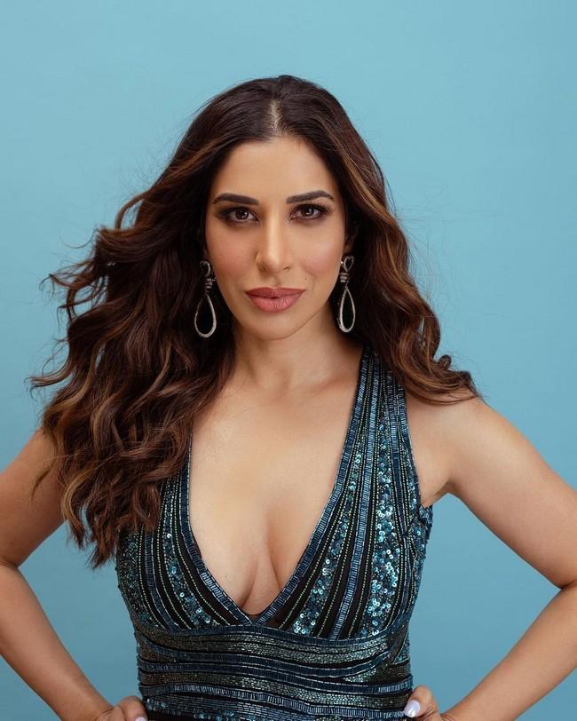 Sophie Choudry