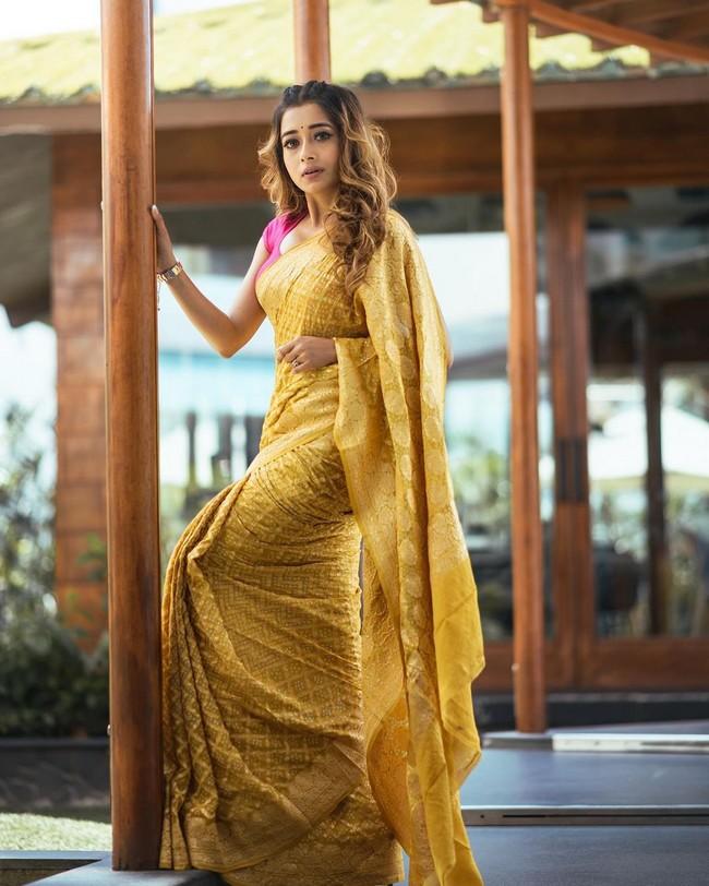 Tina Datta 10