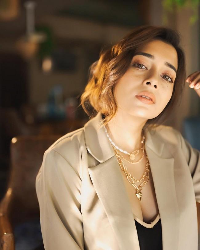 Tina Datta 5
