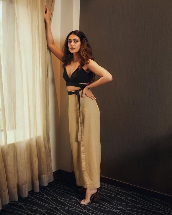 Aakanksha Singh 7