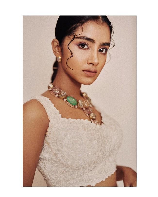 Anupama Parameswaran 2