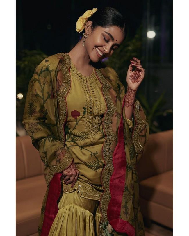 Anupama Parameswaran 9