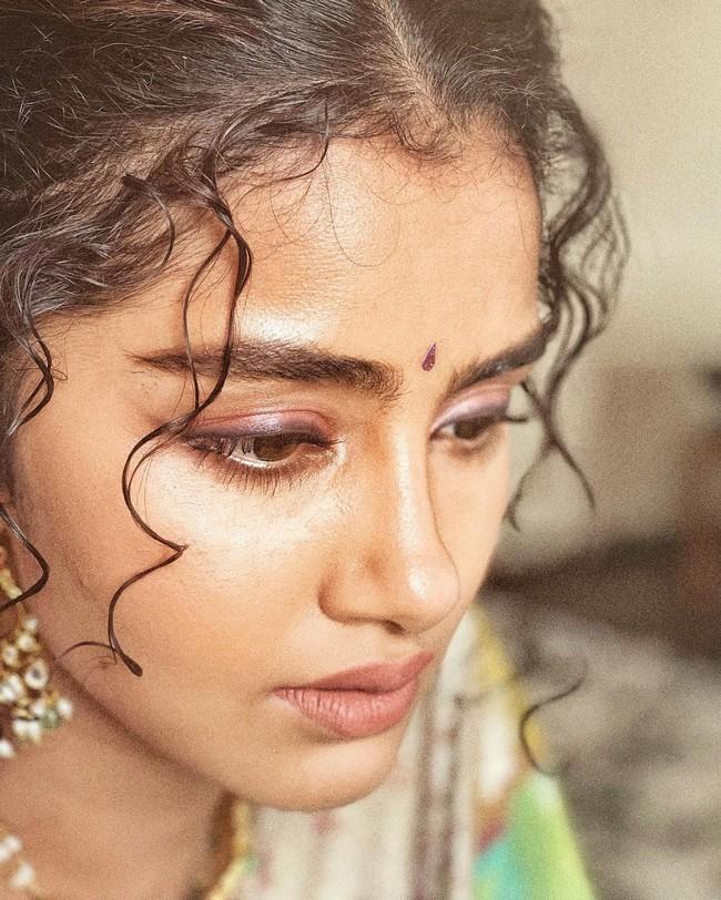 Anupama 11