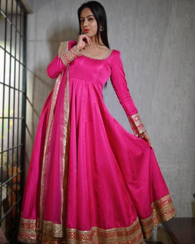 Deepika Singh Goyal 8