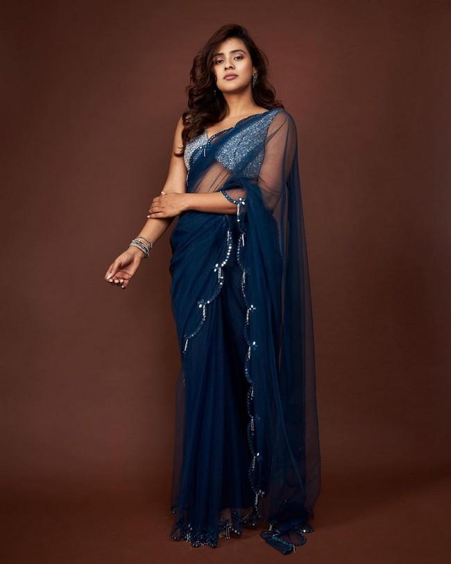 Hebah Patel 3