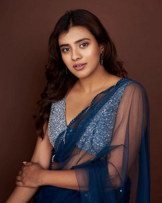 Hebah Patel 7