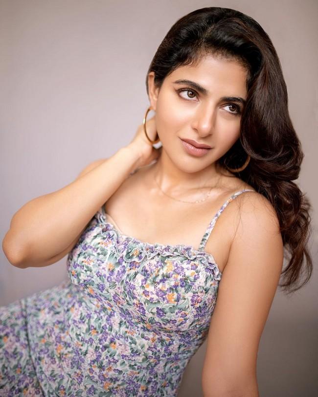 ISWARYA MENON 11