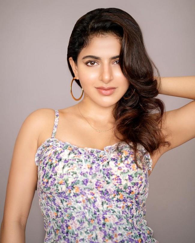 ISWARYA MENON 9
