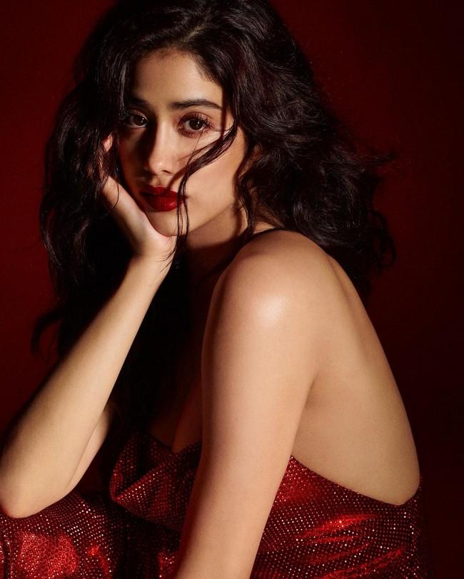 Janhvi Kapoor 2
