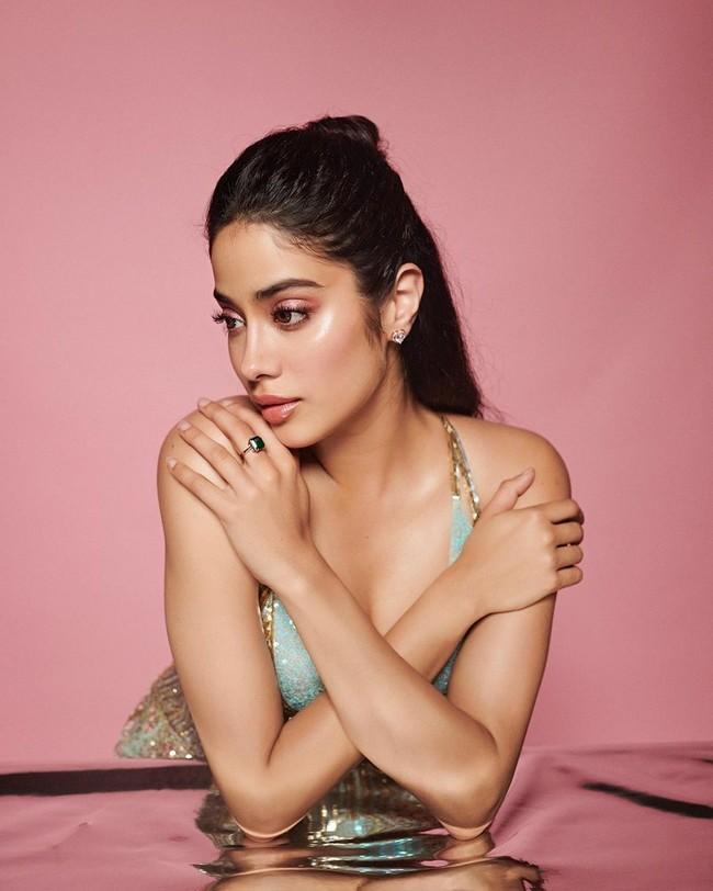Janhvi Kapoor 11