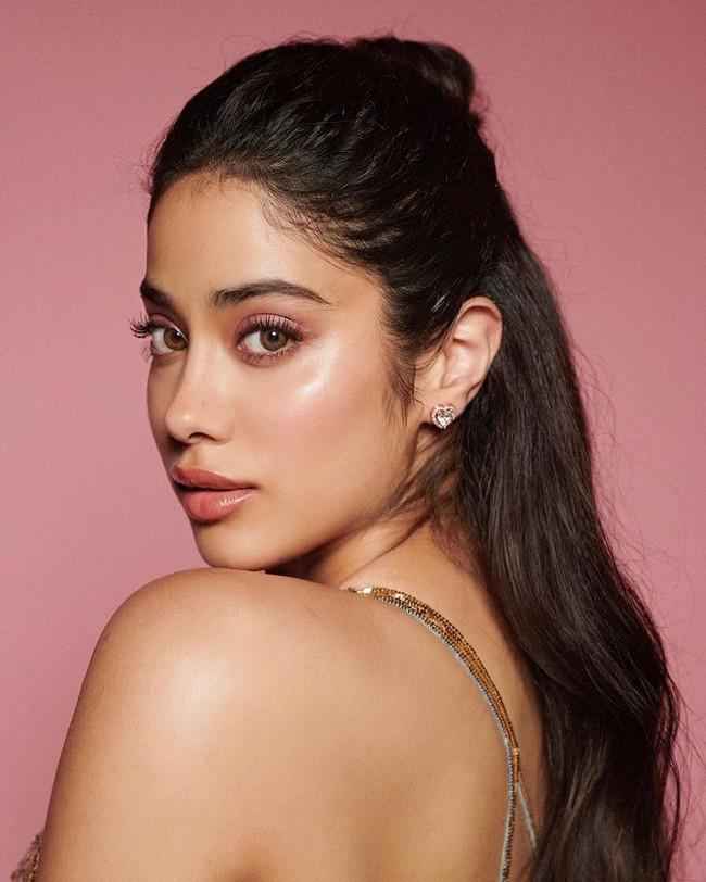 Janhvi Kapoor 8