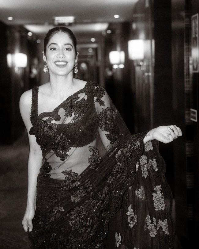 Janhvi Kapoor 4