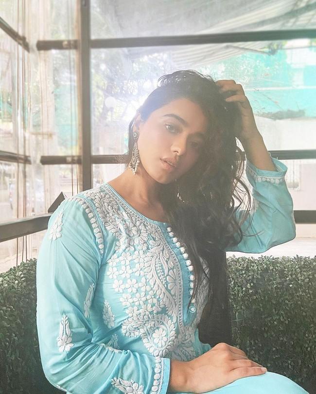 Ketika Sharma 7