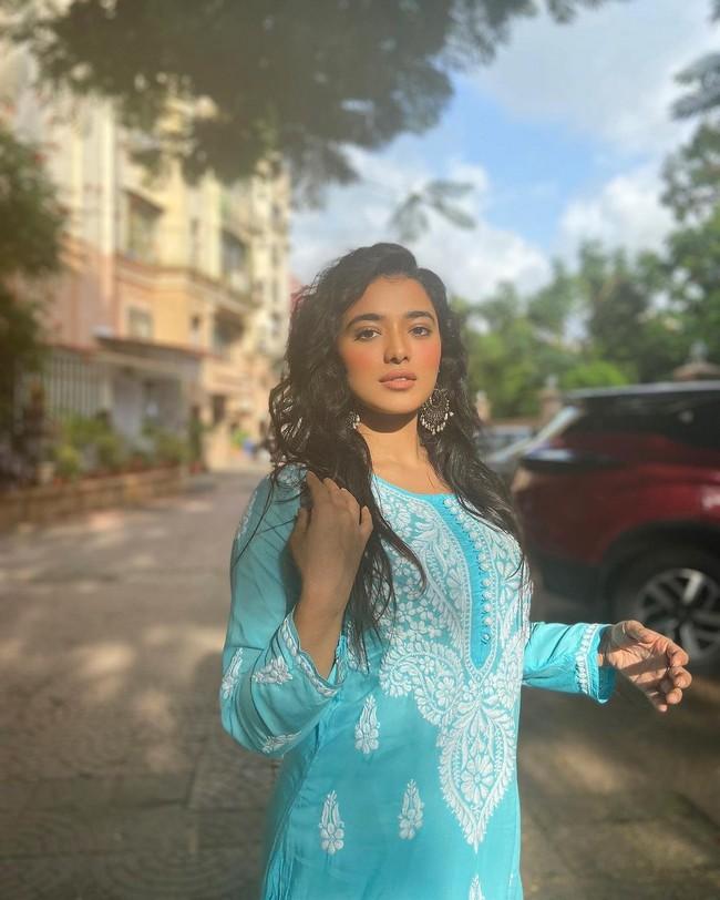 Ketika Sharma 8
