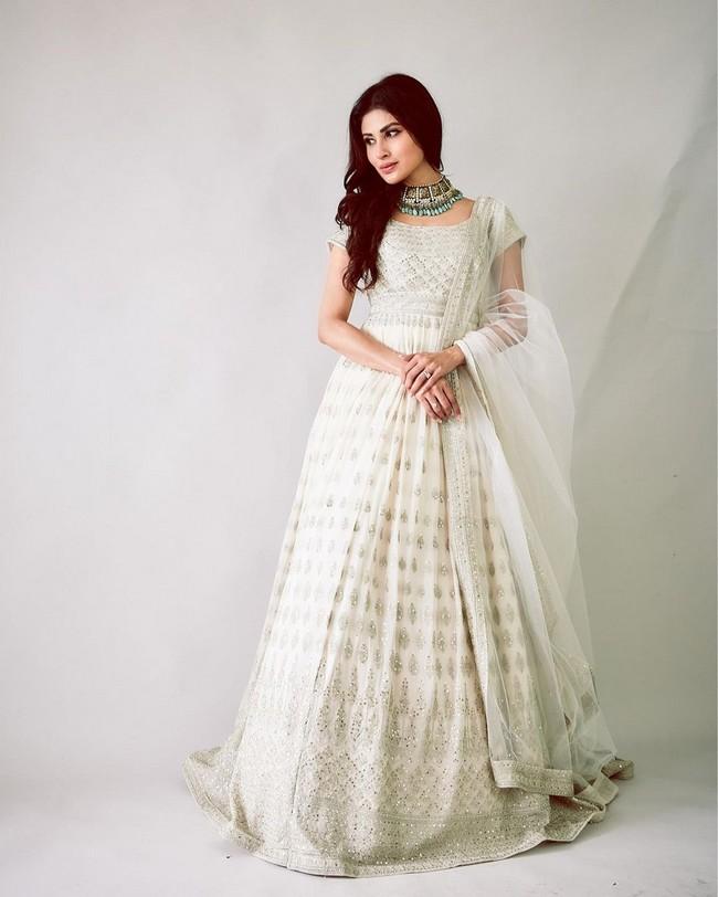 Mouni Roy