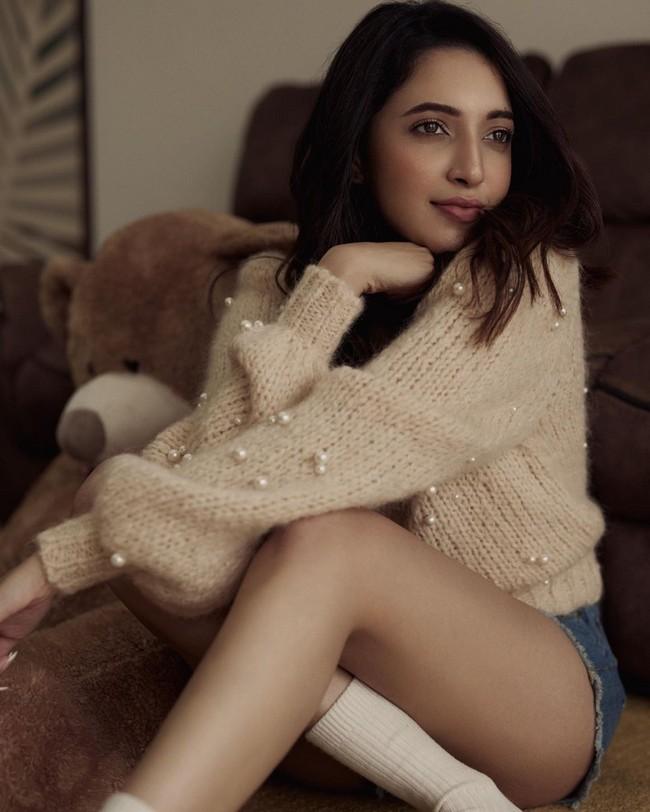 Neha Sshetty 8