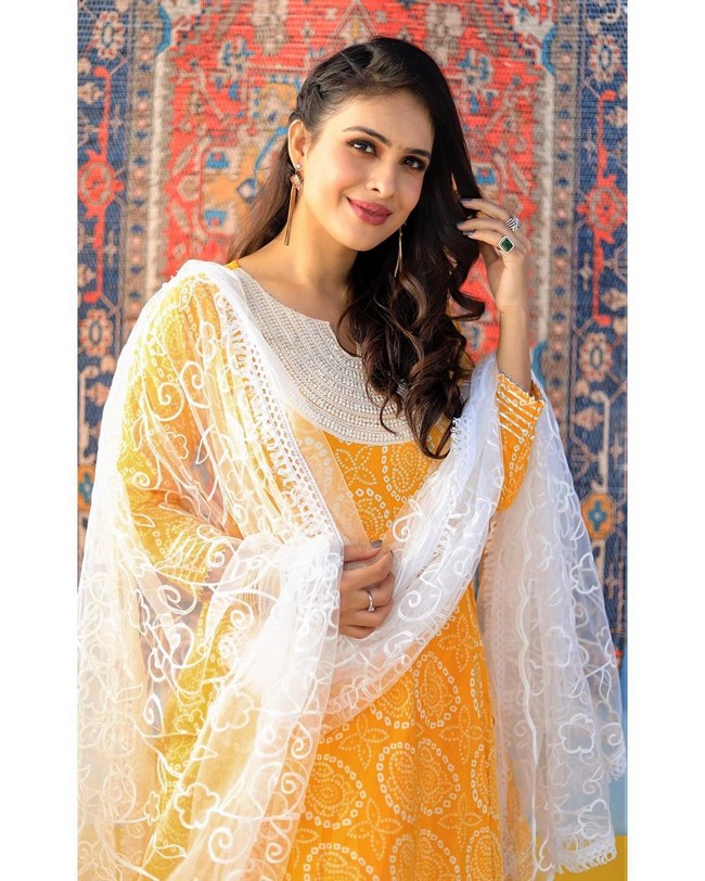 Nehhaa Malik 13