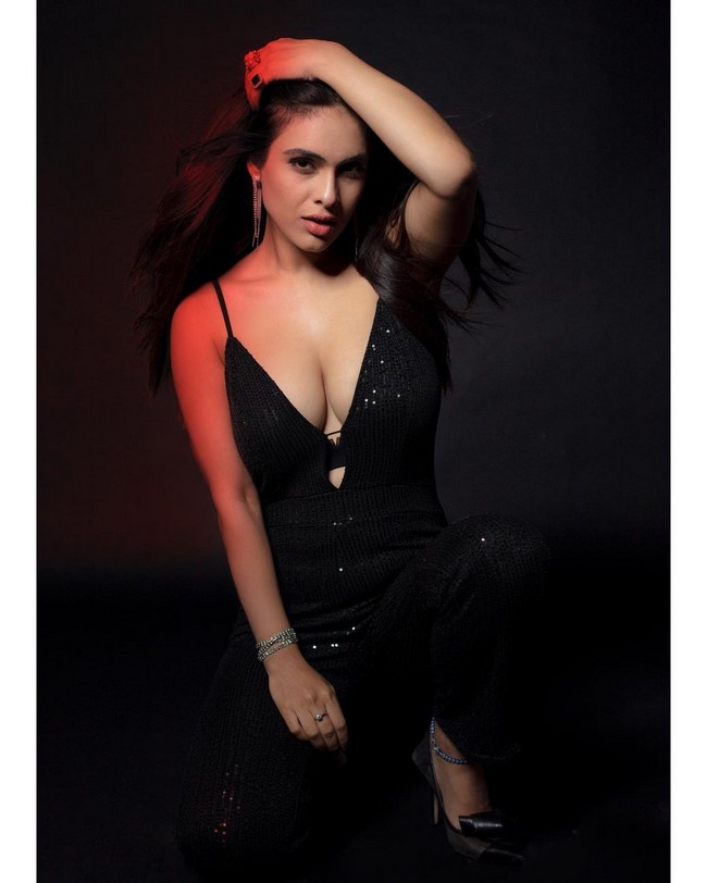 Nehhaa Malik 8