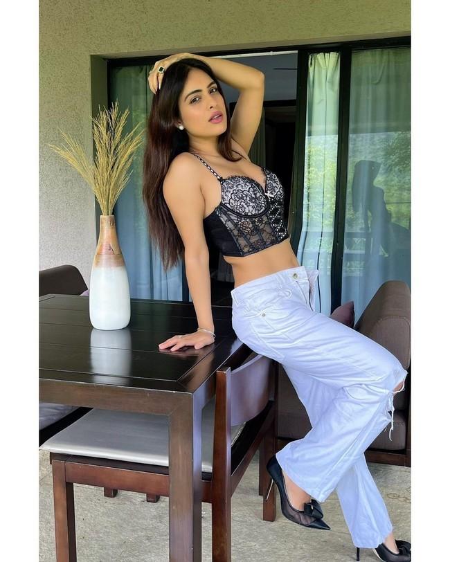 Nehhaa Malik 7