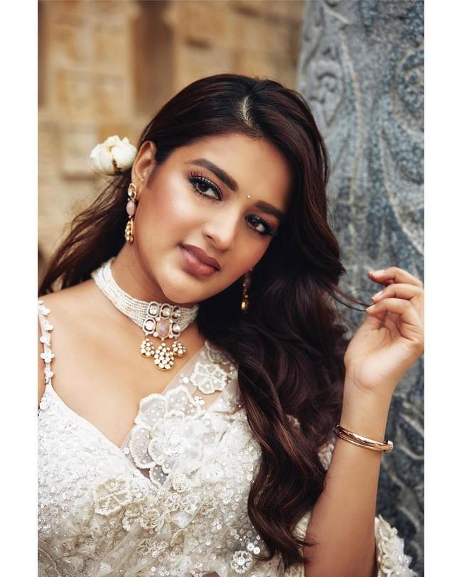Nidhhi Agerwal