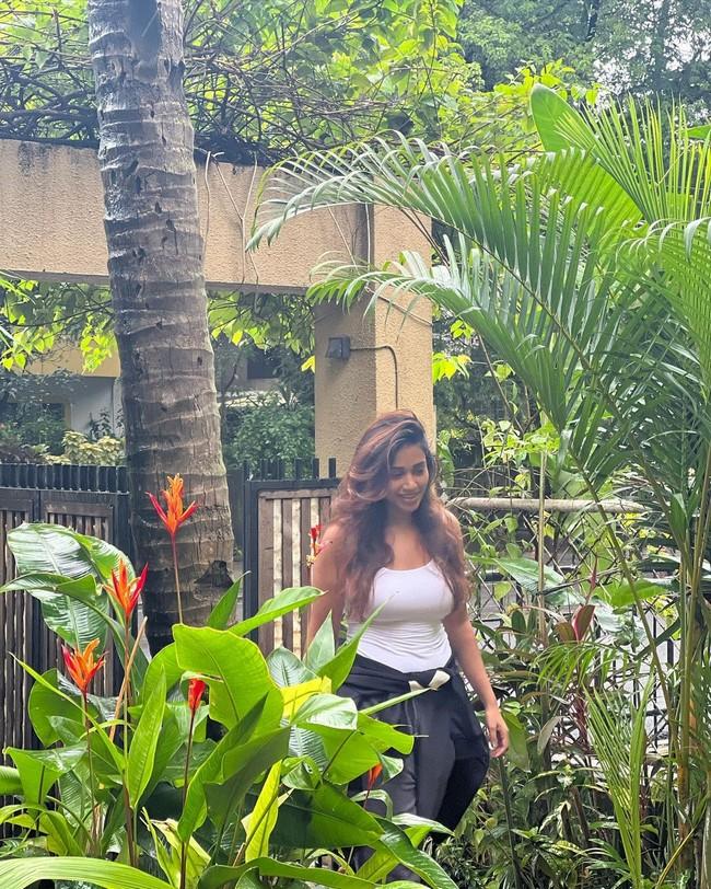 Nivetha Pethuraj 7
