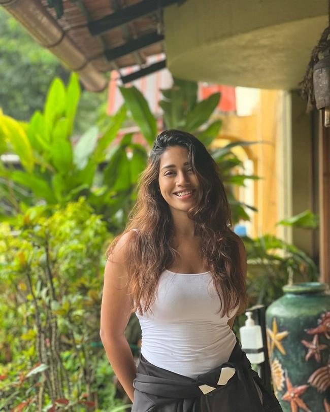 Nivetha Pethuraj 8