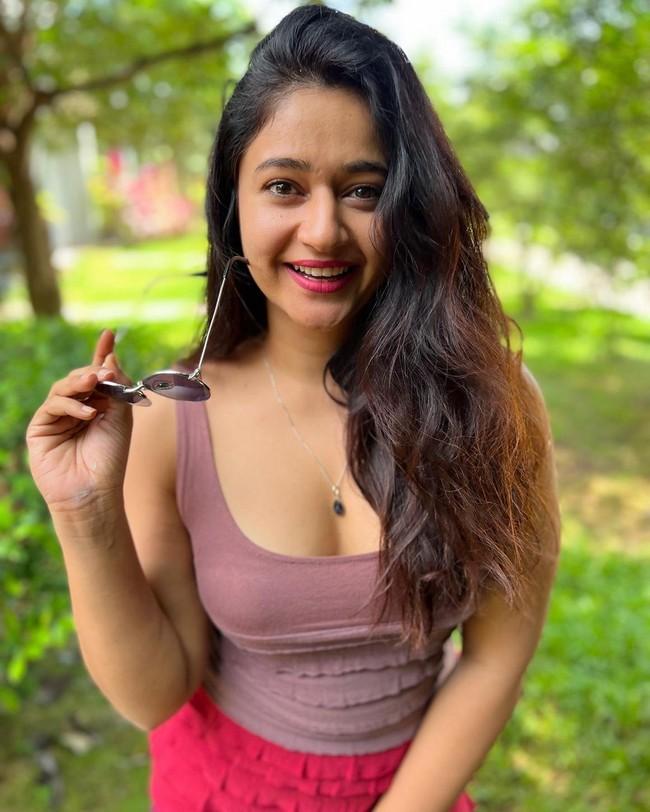 Poonam Bajwa 13