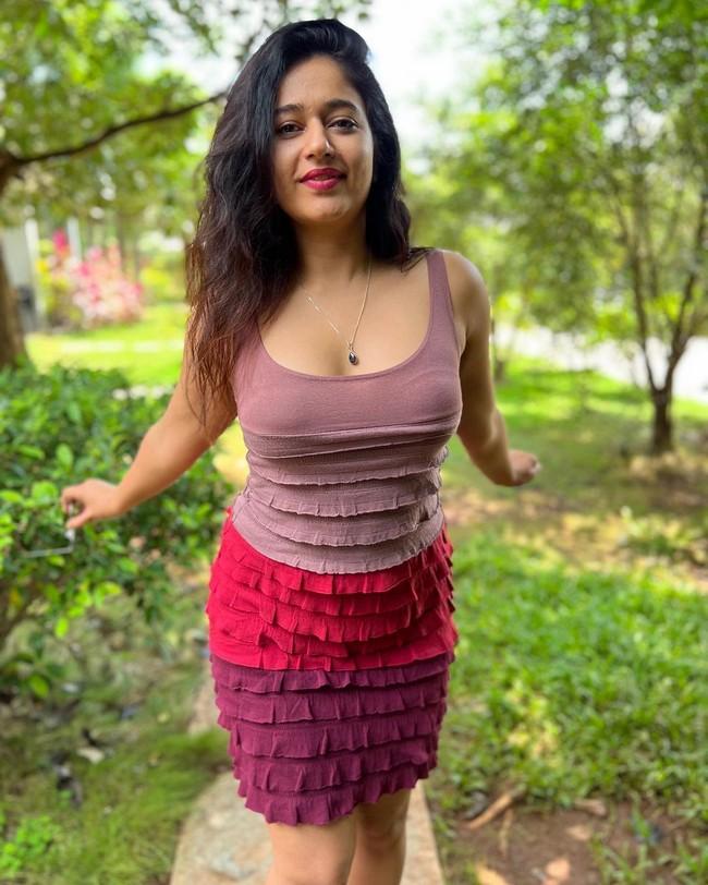 Poonam Bajwa 15