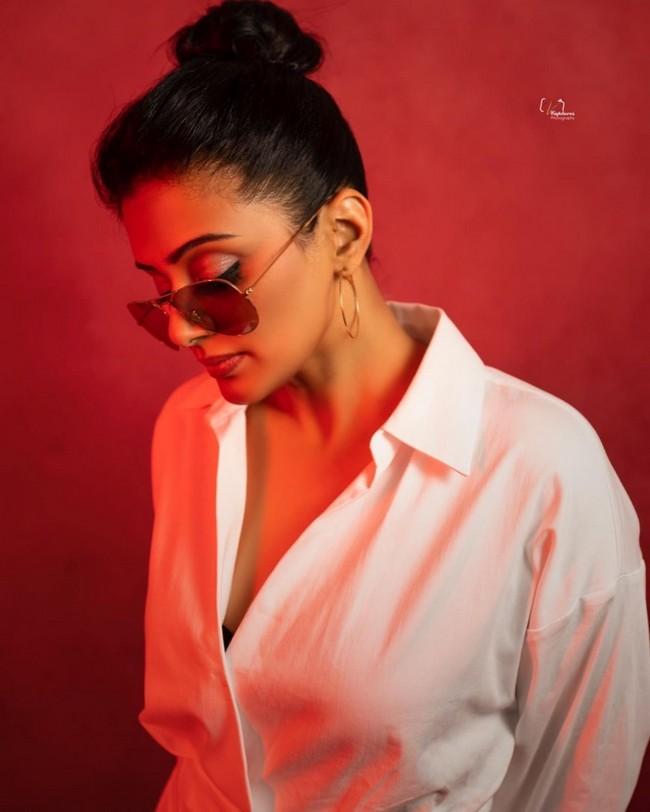 Priya Mani 10