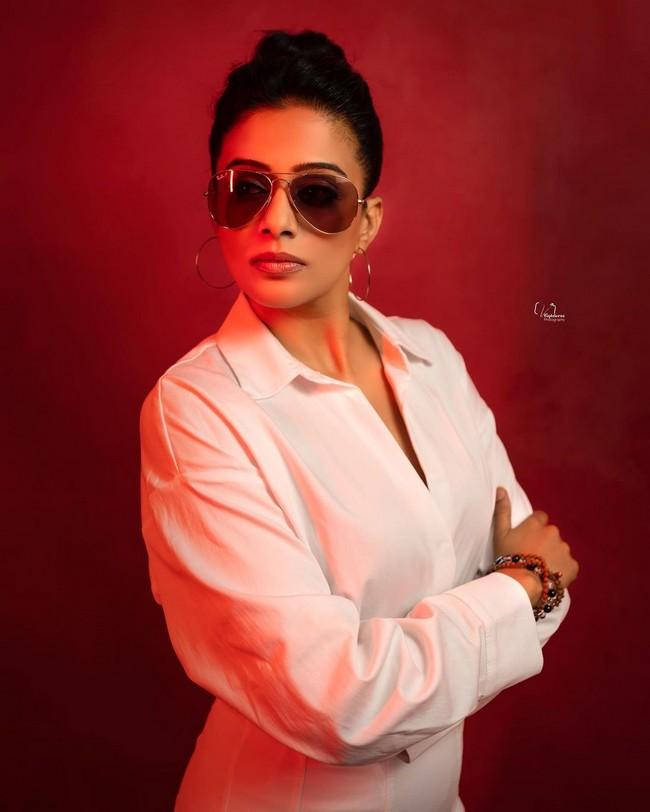 Priya Mani 7