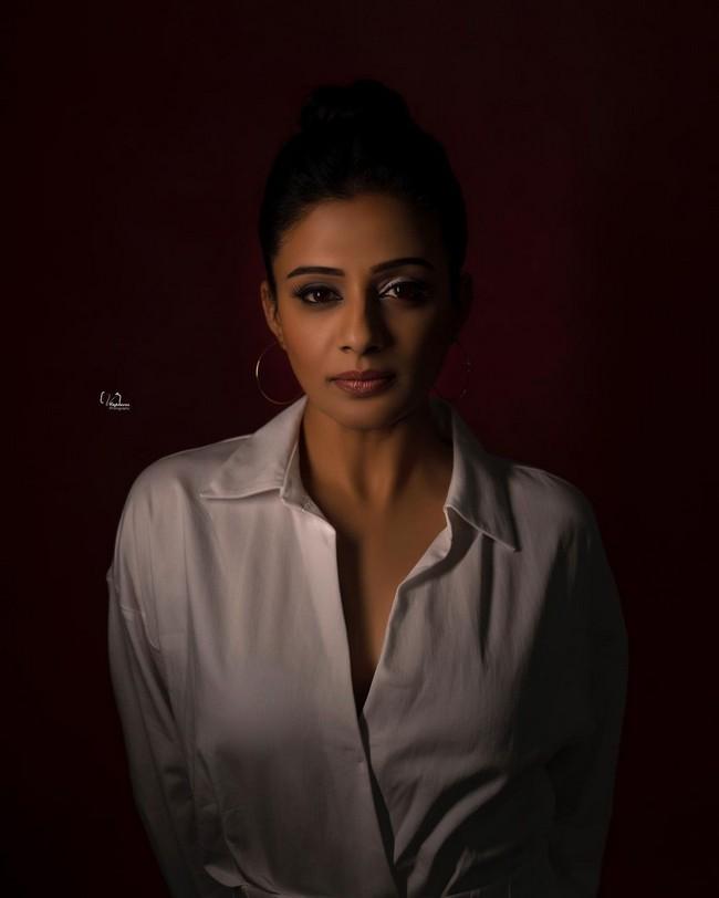 Priya Mani 8
