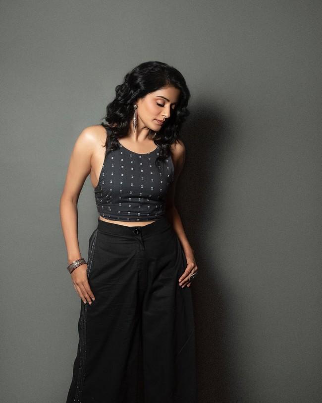 Priya Mani 13