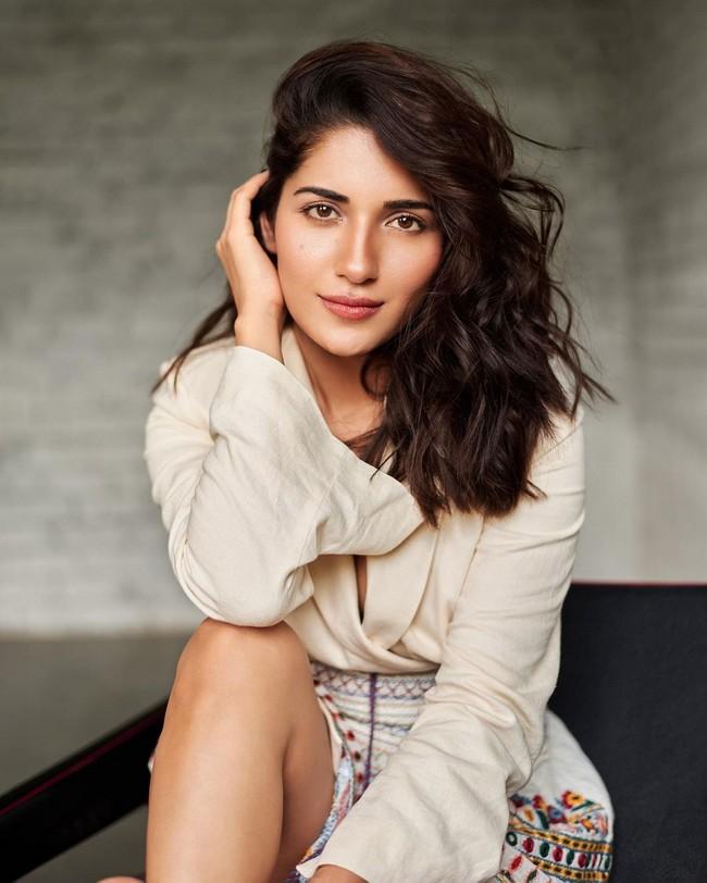 Ruhani Sharma 5
