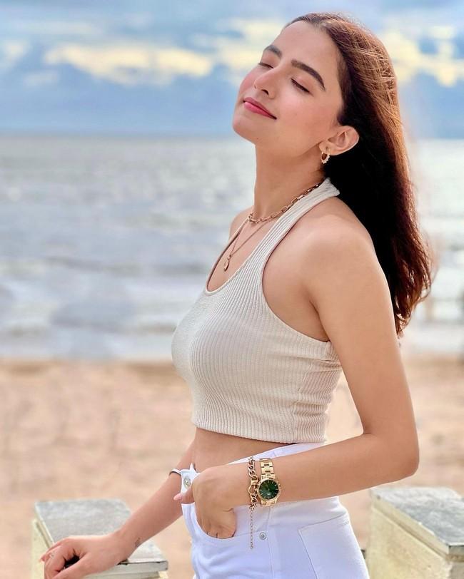 Rukshar Dhillon 5