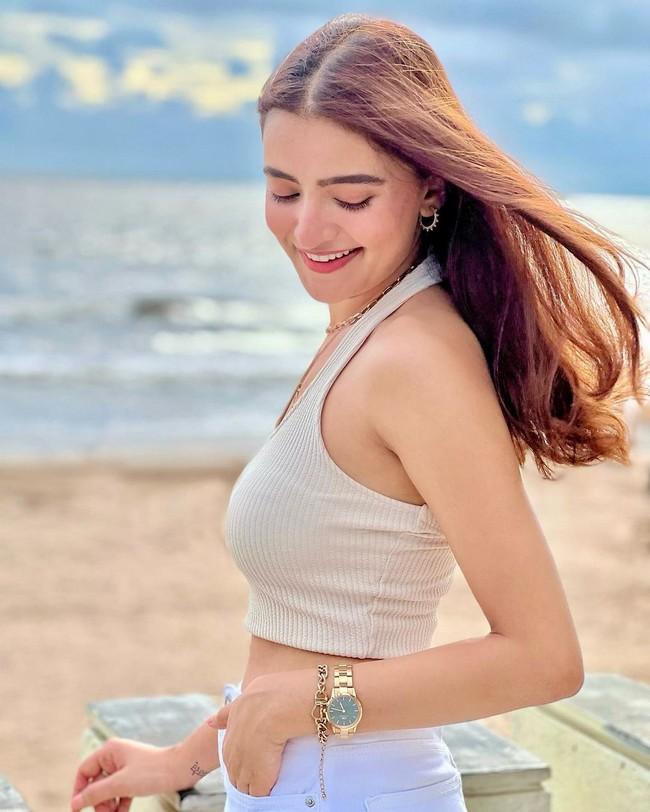 Rukshar Dhillon 6
