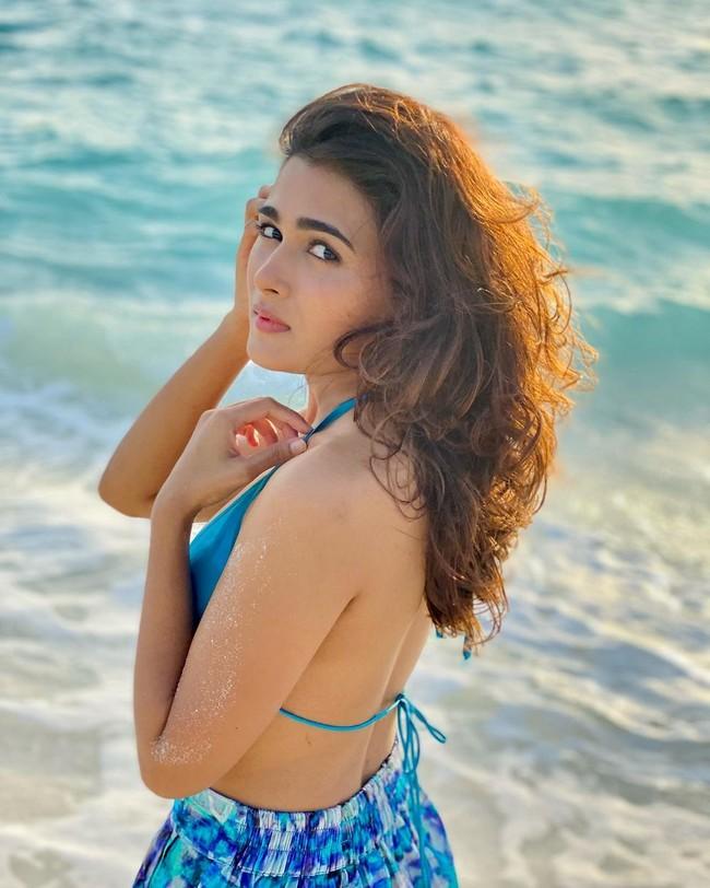 Shalini Pandey 7