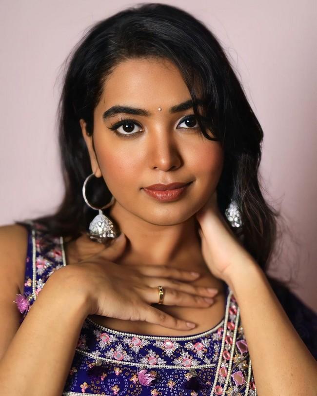 Shivathmika Rajashekar 6