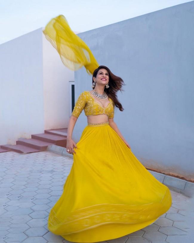 Shraddha Das 11