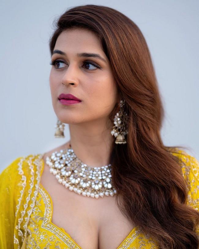Shraddha Das 12