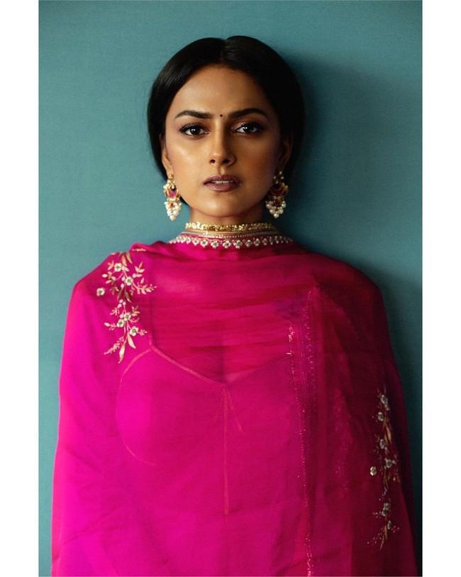 Shraddha Srinath 8