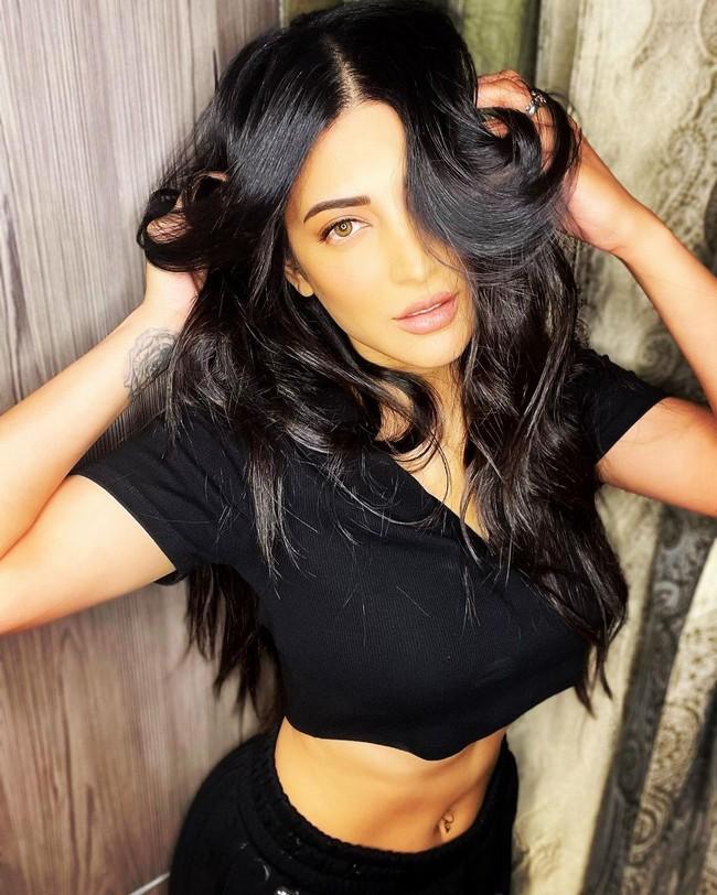 Shruti Haasan 4