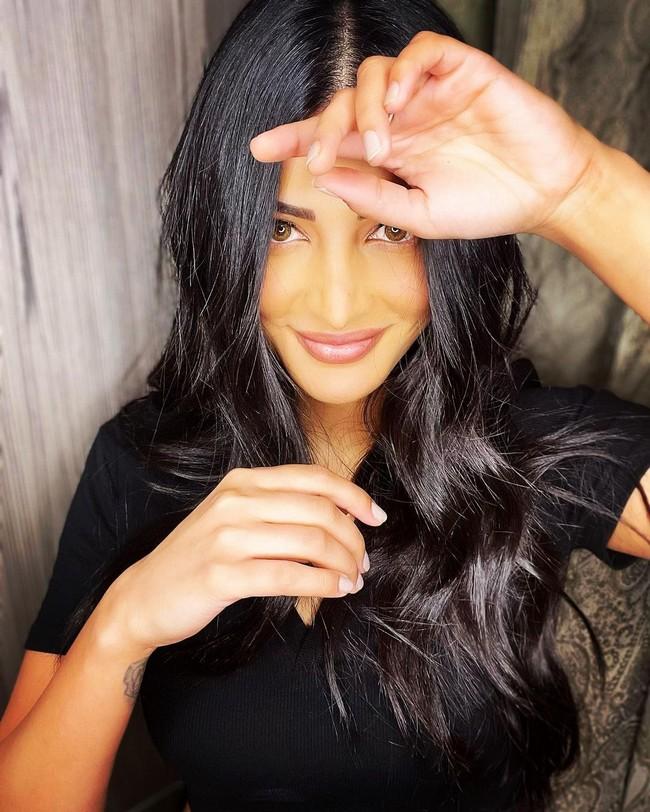 Shruti Haasan 7