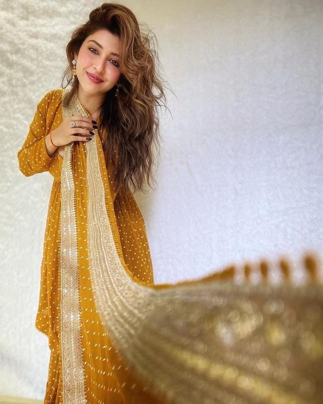 Sonarika Bhadoria 4