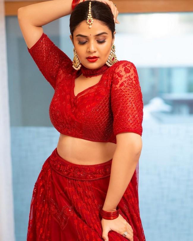 Sreemukhi 2